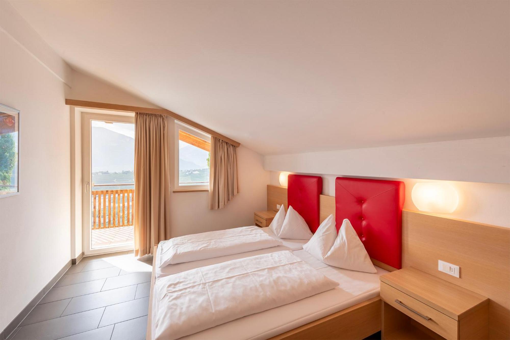 Der Blaue Reiter Aparthotel Шена Екстериор снимка