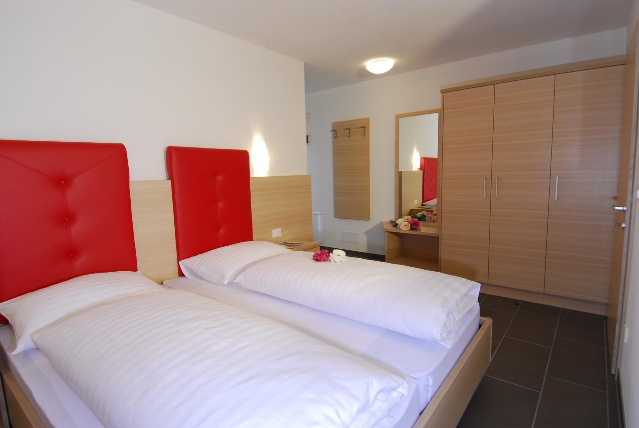 Der Blaue Reiter Aparthotel Шена Екстериор снимка